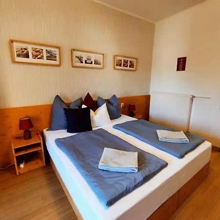 Vitorlas Vendeghaz Πανσιόν 3*