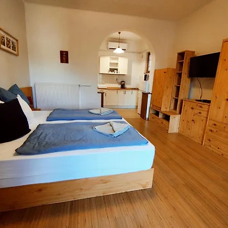 Vitorlas Vendeghaz Πανσιόν Balatonfüred