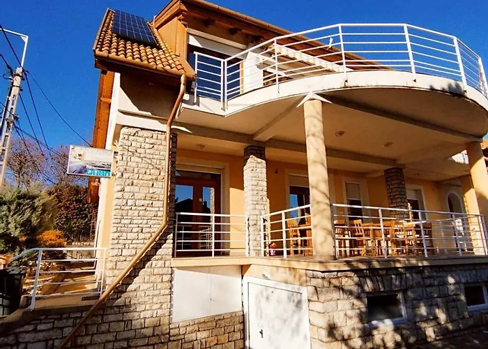 Vitorlas Vendeghaz Πανσιόν 3*