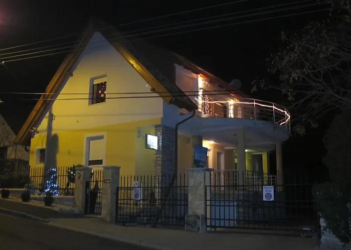 Vitorlas Vendeghaz Πανσιόν